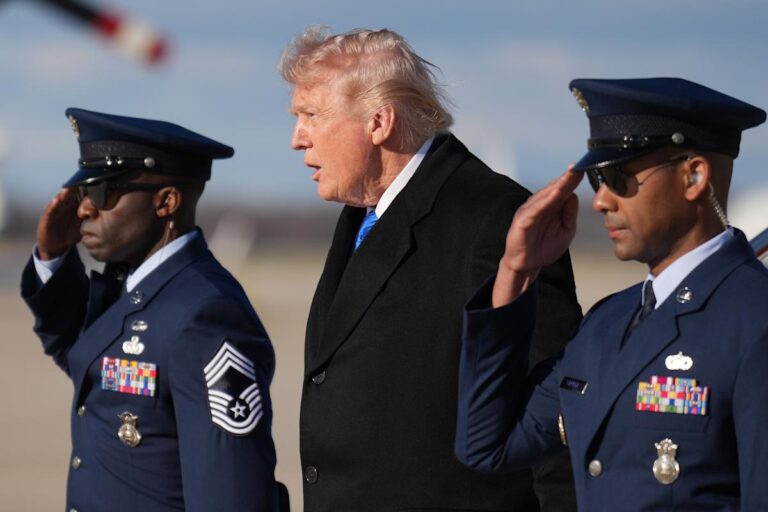 Dow, S&P 500 и Nasdaq снизились из-за войны с Ираном