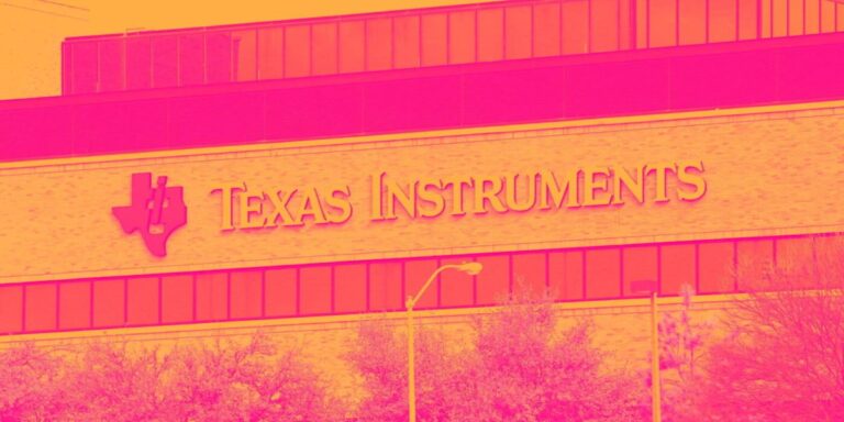 Акции Texas Instruments выросли на 2,8%