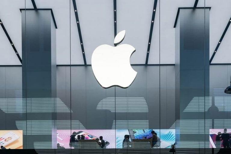 Аналитики ждут роста акций Apple в ближайший год
