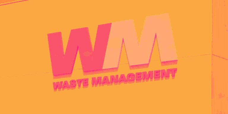 Waste Management повысила прогноз, но акции сектора упали