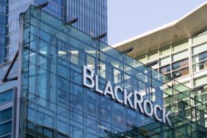 BlackRock вывела $77 млн из биткоин- и Ethereum-ETF