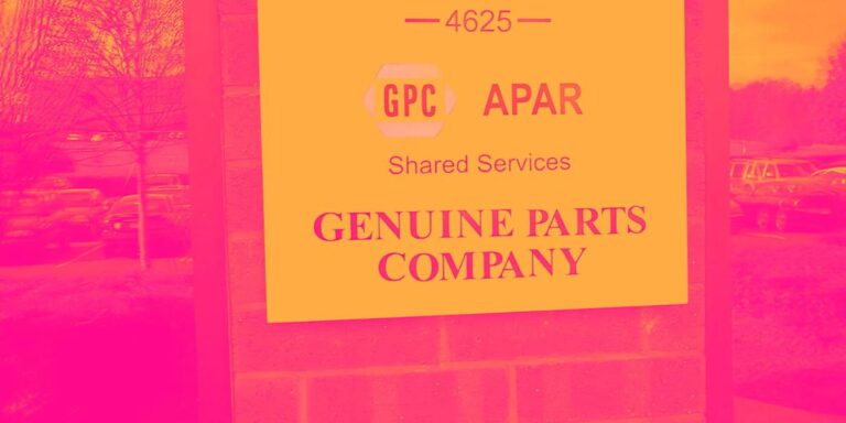 Акции Genuine Parts выросли на 4,9% из-за Baupost