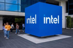 Ралли Intel уперлось в риск слабой отчетности