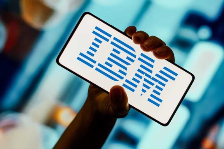 Почему Needham снизил цели по акциям IBM