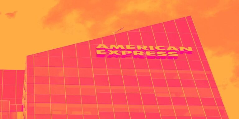 Чего рынок ждет от отчета American Express
