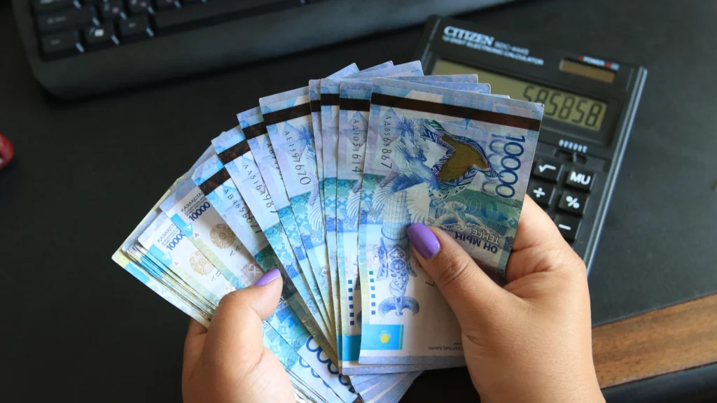 Как защитить деньги от инфляции и девальвации