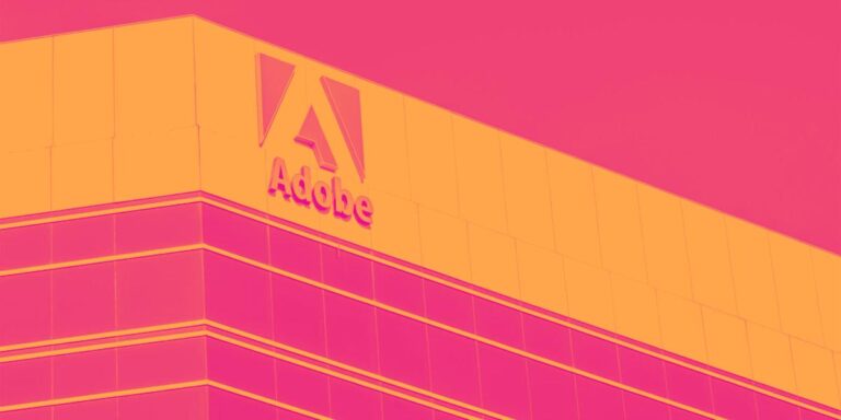 Акции Adobe выросли после анонса Firefly AI Assistant