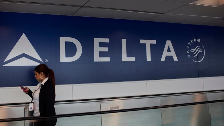 Delta Air Lines нарастила прибыль под давлением топлива