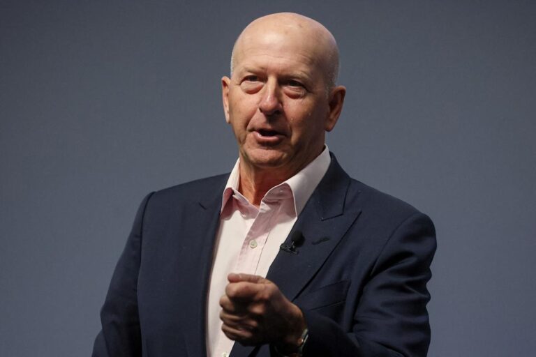 Прибыль Goldman Sachs выросла на 19%