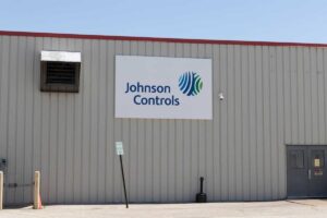 Johnson Controls растет быстрее рынка перед отчетом