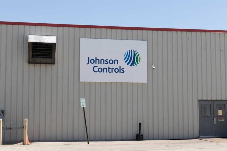 Johnson Controls растет быстрее рынка перед отчетом