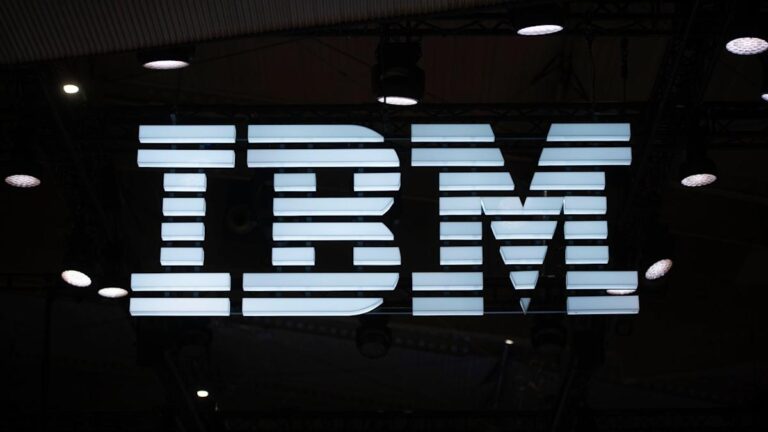 IBM превзошла прогноз, но рынок ждал большего