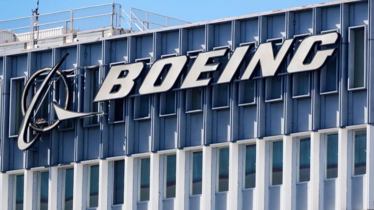Boeing сократил убыток на фоне роста поставок
