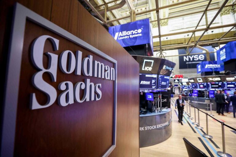 Goldman Sachs начал сезон отчетности банков под давлением