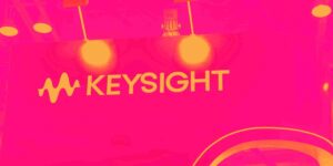 ExxonMobil выделили, Keysight и CINF — в зоне риска