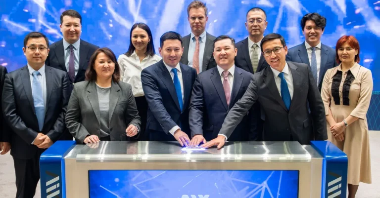 Самрук-Қазына разместил первые панда-облигации на AIX