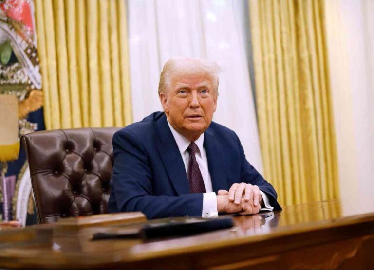 Трамп в марте провел 175 сделок с инвестициями