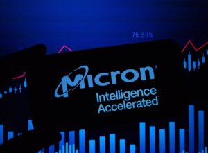 Топ-менеджер Micron продал акции на $1,48 млн