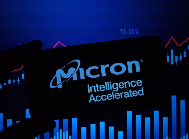 Топ-менеджер Micron продал акции на $1,48 млн