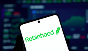 Акции Robinhood рухнули более чем на 11% из-за криптовалют