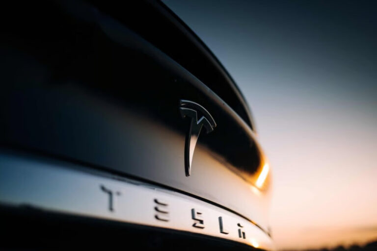 Tesla заняла 56% рынка электромобилей Калифорнии