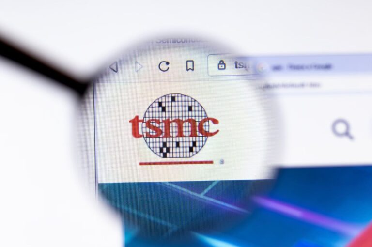 Акции TSMC обновили рекорд выше $400
