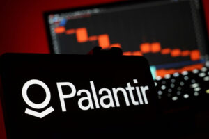 Oppenheimer начал покрытие Palantir с рейтингом «покупать»